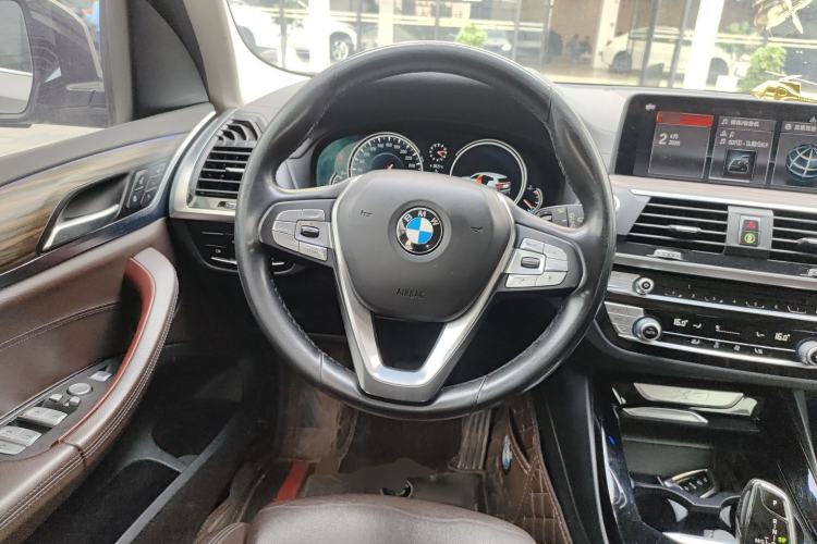 Used BMW X3 2019 xDrive28i Luxury Package Steering Wheel