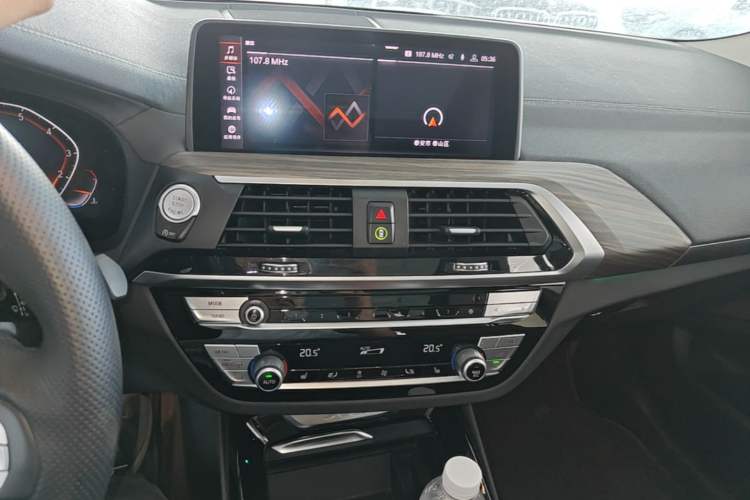 Used BMW X3 2020 xDrive28i Luxury Package Audio And AC Panel
