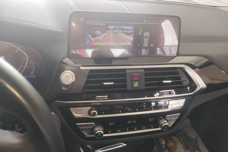 Used BMW X3 2020 xDrive25i Luxury Package Audio And AC Panel