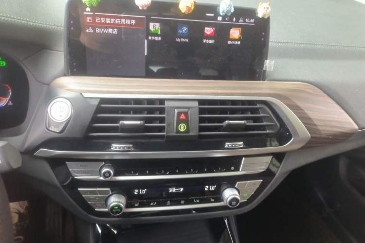 Used BMW X3 2020 xDrive28i Luxury Package Audio And AC Panel