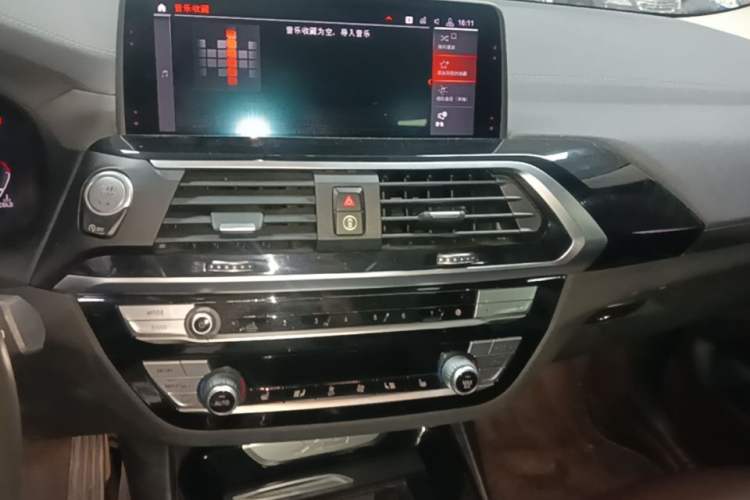 Used BMW X3 2020 xDrive25i M Sport Package Audio And AC Panel