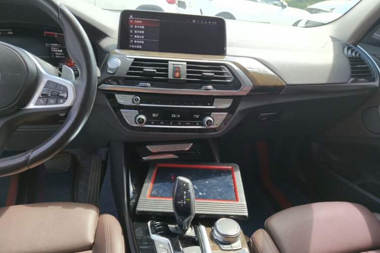 Used BMW X3 2020 xDrive30i Luxury Model with M Sport Package Audio And AC Panel