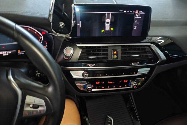 Used BMW X3 2020 xDrive25i Luxury Package Audio And AC Panel