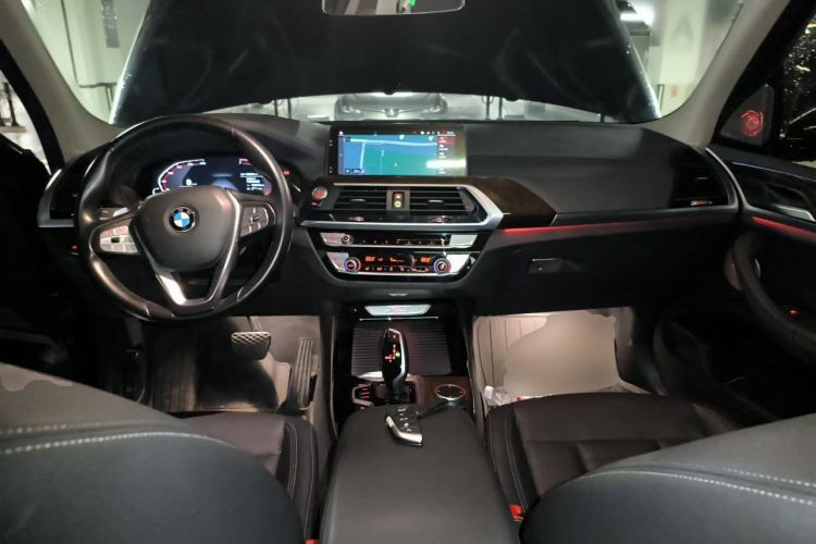 Used BMW X3 2020 xDrive25i Luxury Package Center Console