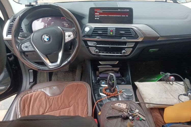 Used BMW X3 2020 xDrive28i Luxury Package Center Console