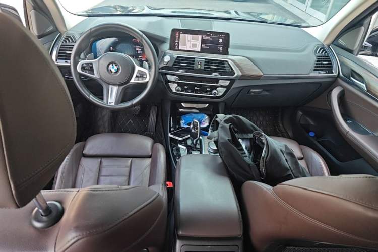 Used BMW X3 2020 xDrive28i M Sport Package Center Console