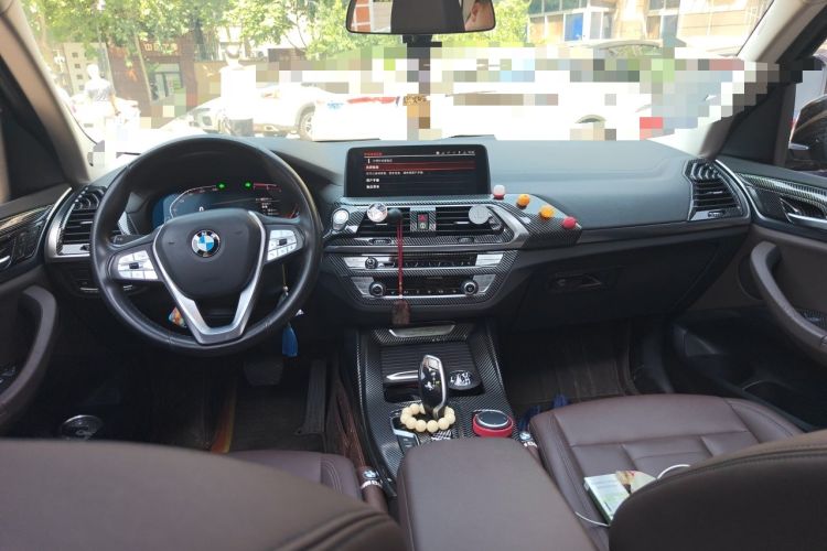 Used BMW X3 2020 xDrive25i Luxury Package Center Console