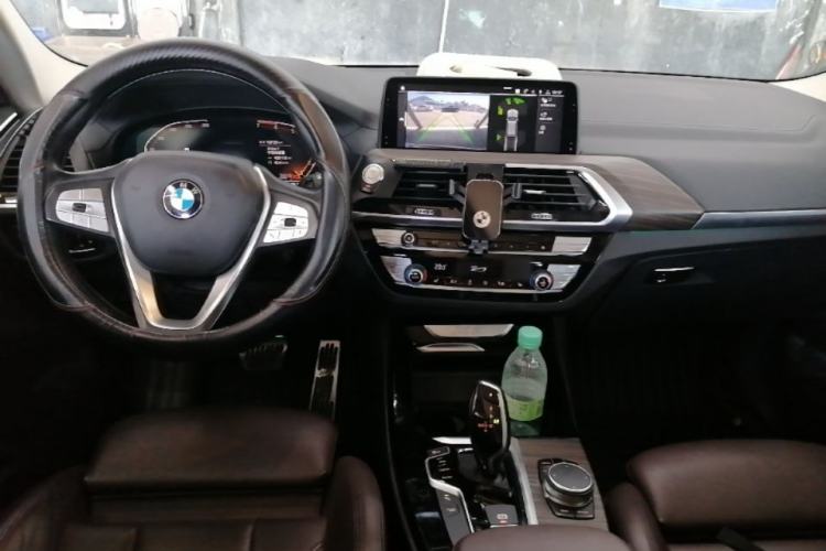 Used BMW X3 2020 xDrive28i Luxury Package Center Console