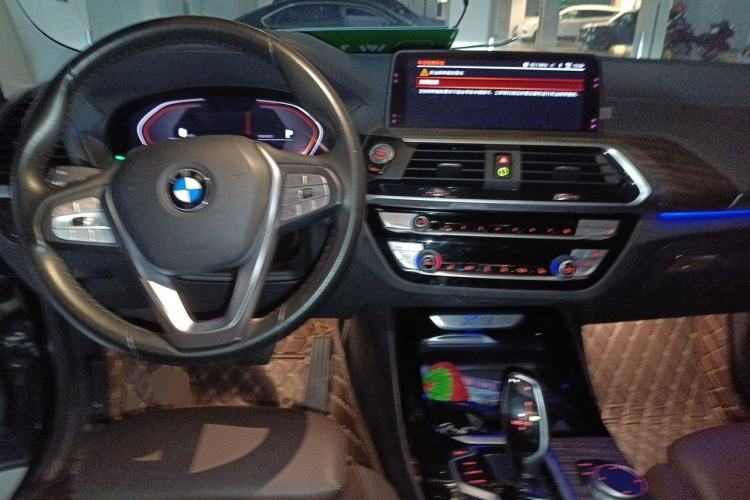 Used BMW X3 2020 xDrive28i Luxury Package Center Console