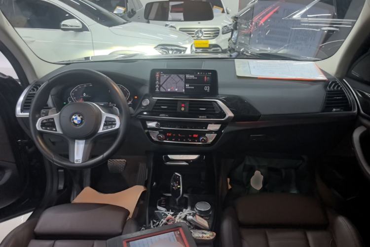Used BMW X3 2020 xDrive30i Luxury Model with M Sport Package Center Console