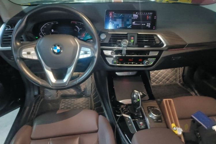 Used BMW X3 2020 xDrive28i Luxury Package Center Console