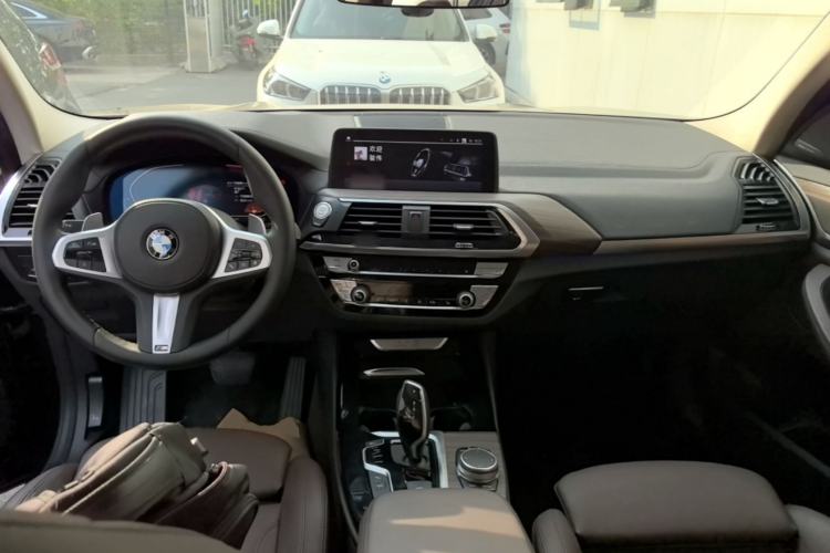 Used BMW X3 2020 xDrive28i M Sport Package Center Console