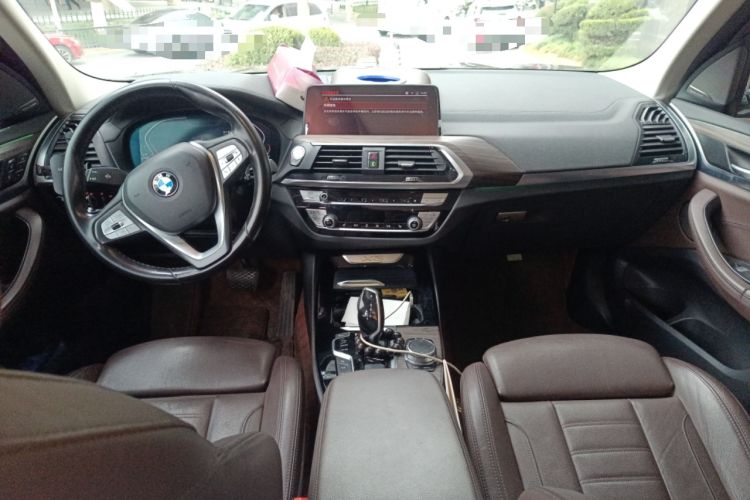 Used BMW X3 2020 xDrive28i Luxury Package Center Console
