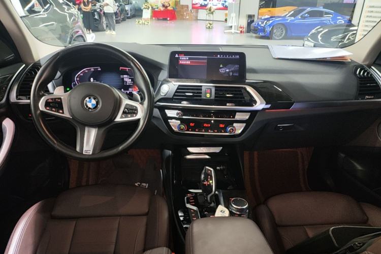 Used BMW X3 2020 xDrive30i Luxury Model with M Sport Package Center Console