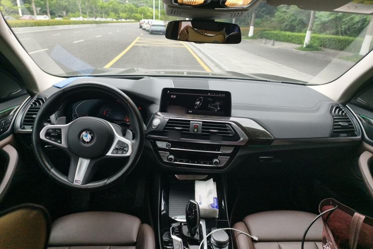Used BMW X3 2020 xDrive30i Luxury Model with M Sport Package Center Console