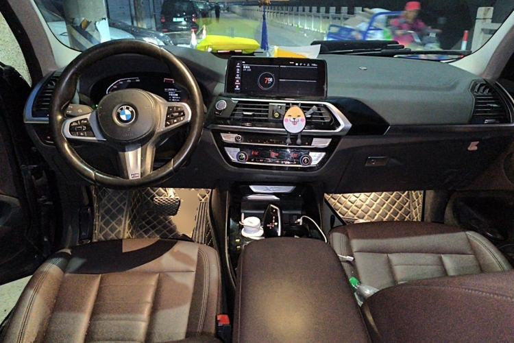 Used BMW X3 2020 xDrive25i M Sport Package Center Console