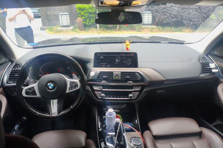Used BMW X3 2020 xDrive28i M Sport Package Center Console