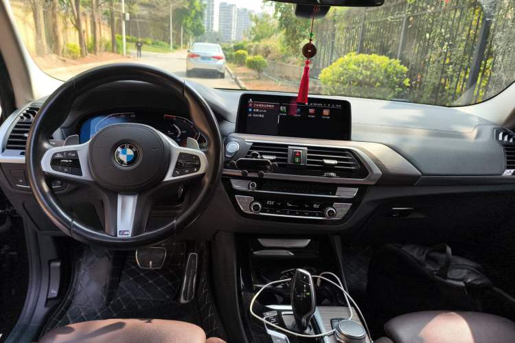 Used BMW X3 2020 xDrive28i M Sport Package Center Console