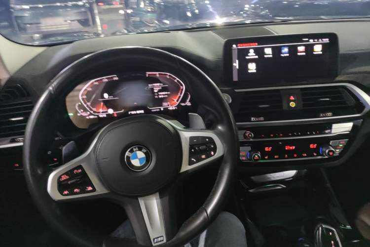 Used BMW X3 2020 xDrive30i Luxury Model with M Sport Package Center Console