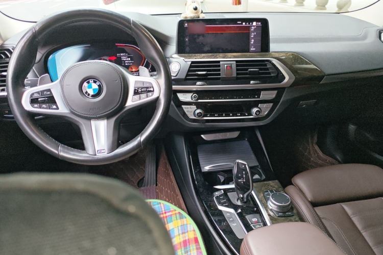 Used BMW X3 2020 xDrive30i Luxury Model with M Sport Package Center Console