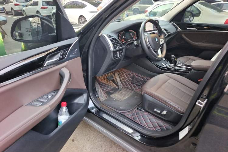 Used BMW X3 2020 xDrive25i Luxury Package Driver Seat