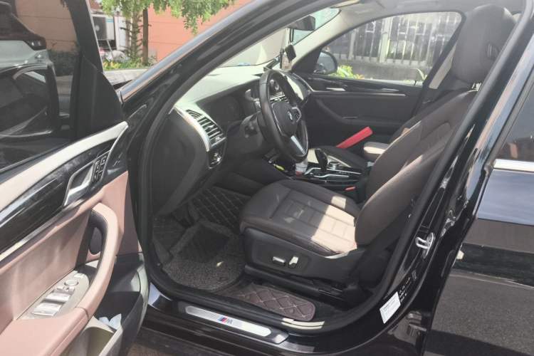 Used BMW X3 2020 xDrive25i M Sport Package Driver Seat