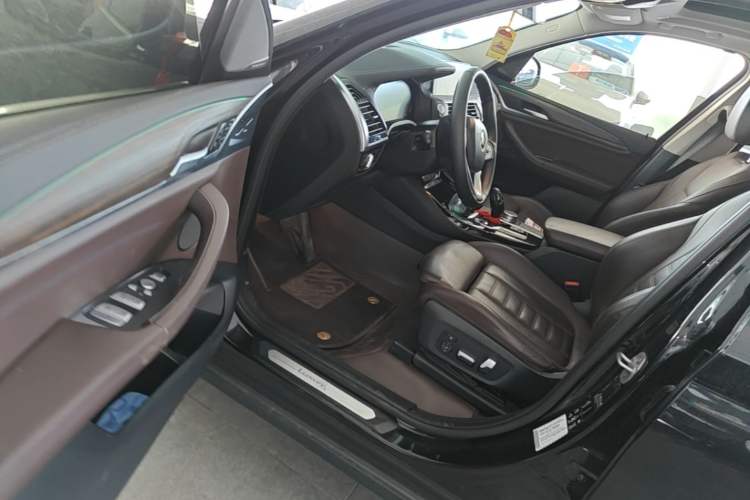 Used BMW X3 2020 xDrive28i Luxury Package Driver Seat