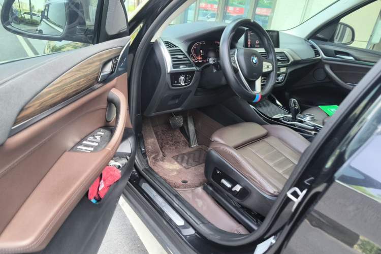 Used BMW X3 2020 xDrive28i Luxury Package Driver Seat