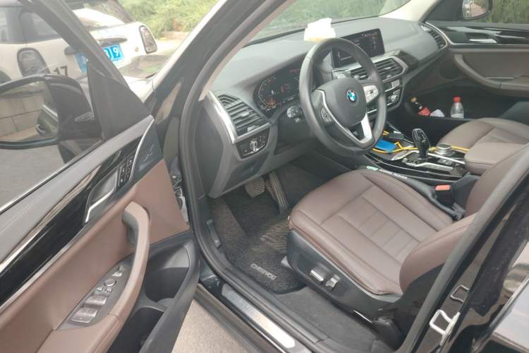 Used BMW X3 2020 xDrive25i Luxury Package Driver Seat