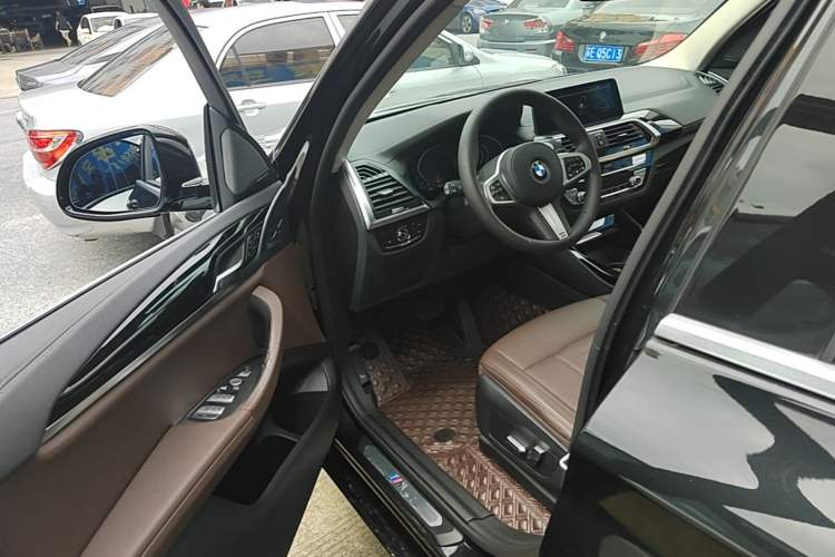 Used BMW X3 2020 xDrive25i M Sport Package Driver Seat