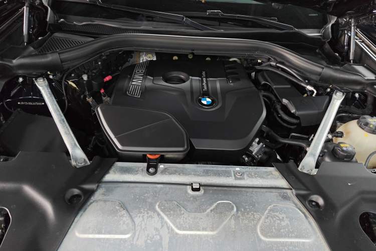 Used BMW X3 2020 xDrive25i M Sport Package Engine Bay