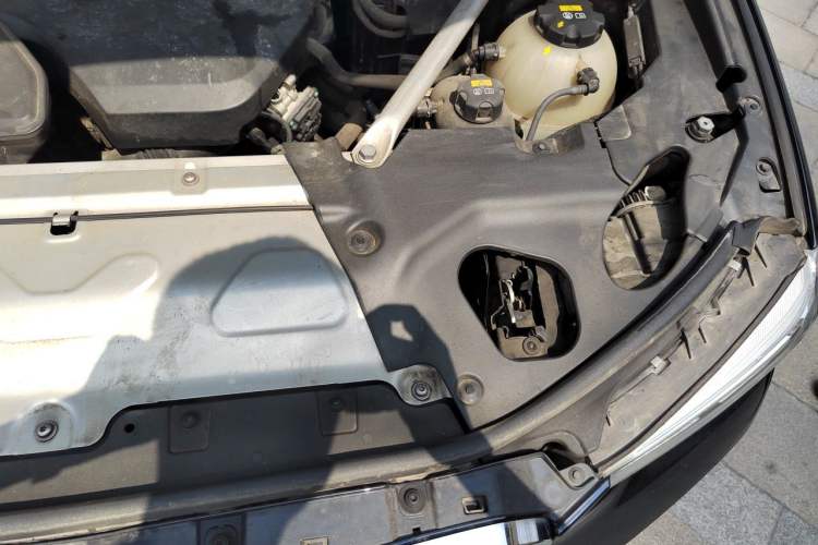 Used BMW X3 2020 xDrive25i M Sport Package Engine Bay Left