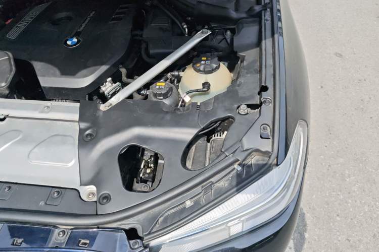 Used BMW X3 2020 xDrive28i M Sport Package Engine Bay Left