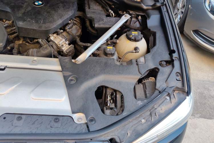 Used BMW X3 2020 xDrive25i M Sport Package Engine Bay Left
