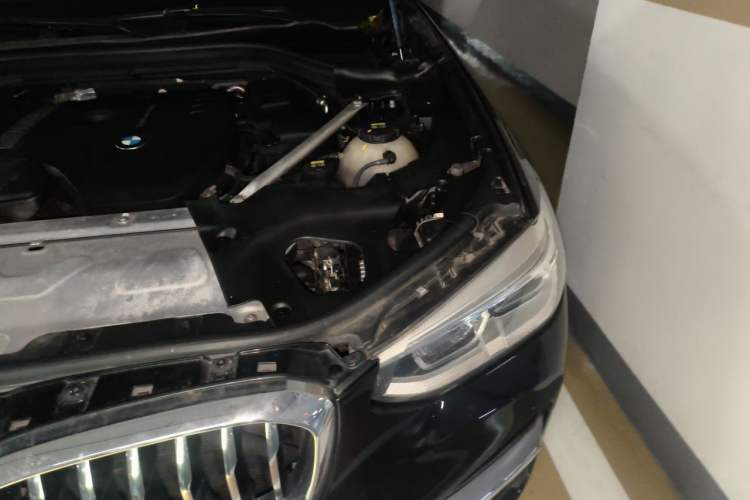 Used BMW X3 2020 xDrive28i Luxury Package Engine Bay Left