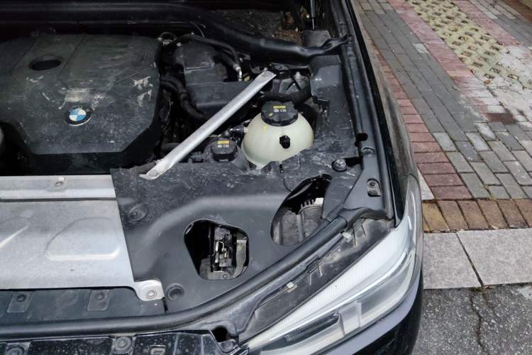 Used BMW X3 2020 xDrive28i M Sport Package Engine Bay Left