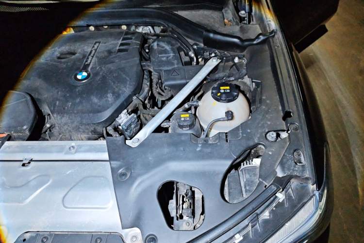 Used BMW X3 2020 xDrive28i M Sport Package Engine Bay Left
