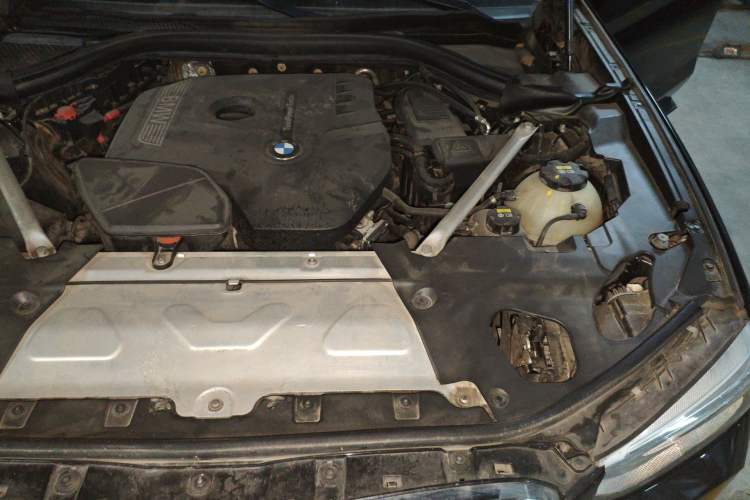 Used BMW X3 2020 xDrive25i Luxury Package Engine Bay Left