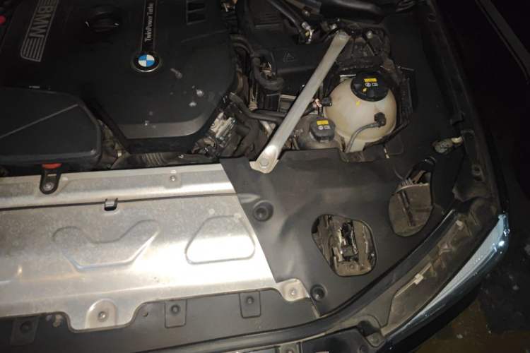 Used BMW X3 2020 xDrive28i Luxury Package Engine Bay Left