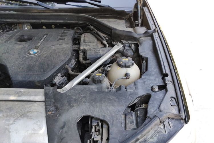 Used BMW X3 2020 xDrive25i Luxury Package Engine Bay Left