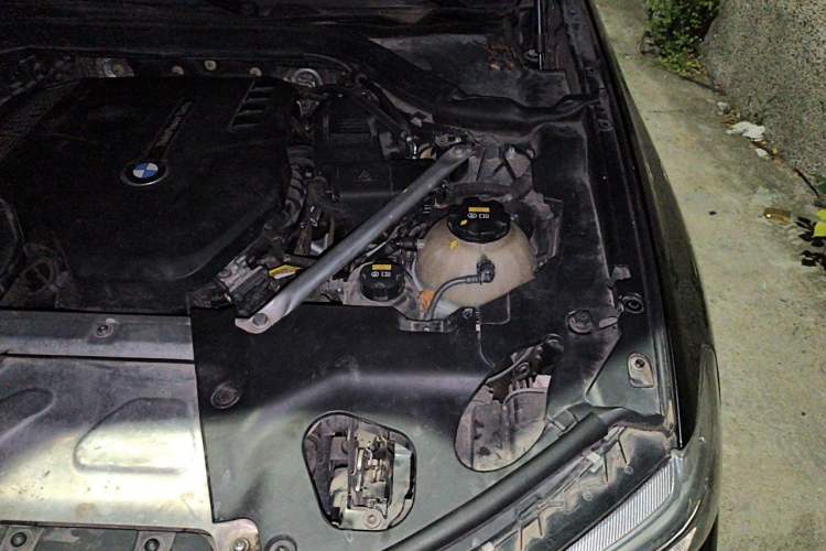 Used BMW X3 2020 xDrive25i M Sport Package Engine Bay Left