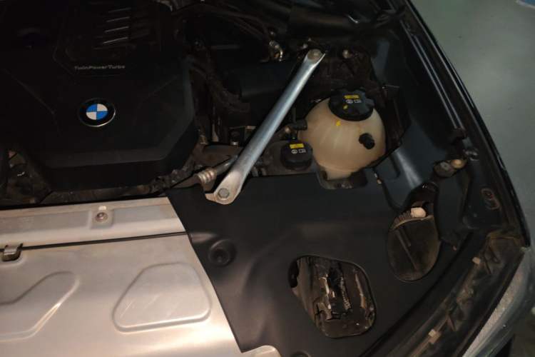 Used BMW X3 2020 xDrive28i M Sport Package Engine Bay Left
