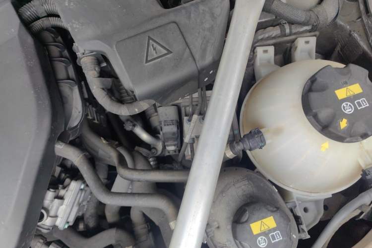Used BMW X3 2020 xDrive28i Luxury Package Engine Bay Left