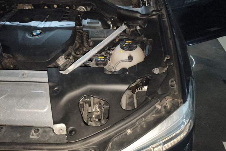 Used BMW X3 2020 xDrive25i M Sport Package Engine Bay Left