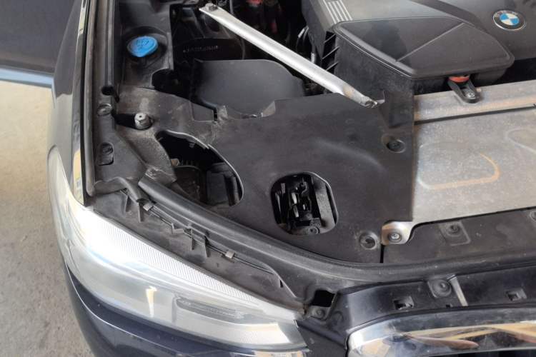 Used BMW X3 2020 xDrive28i M Sport Package Engine Bay Right