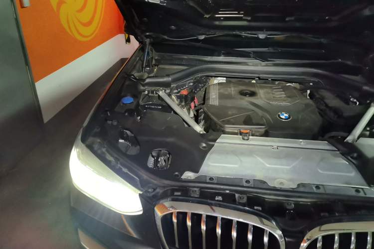 Used BMW X3 2020 xDrive28i Luxury Package Engine Bay Right