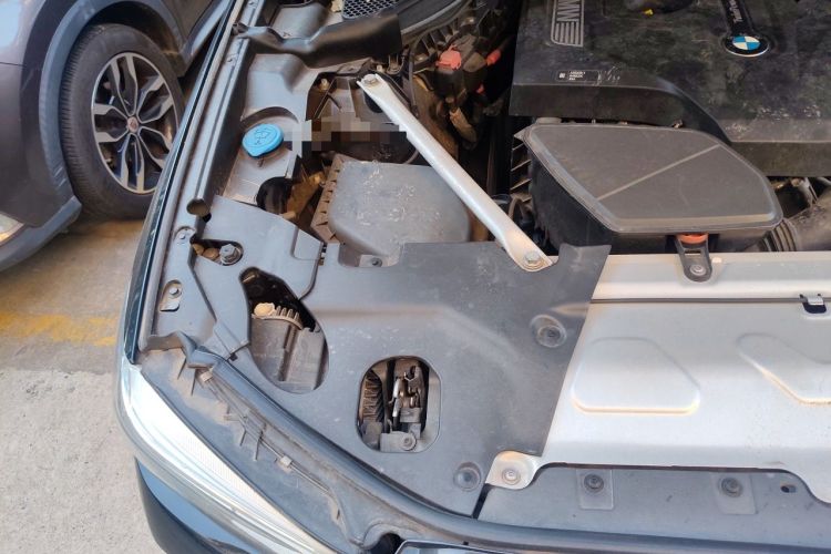 Used BMW X3 2020 xDrive25i M Sport Package Engine Bay Right
