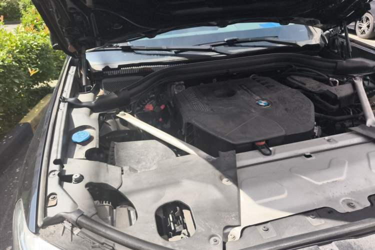 Used BMW X3 2020 xDrive25i M Sport Package Engine Bay Right