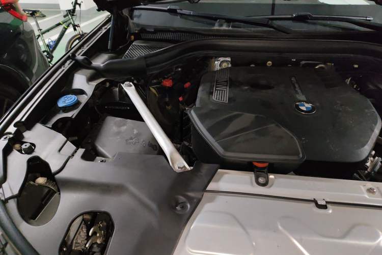 Used BMW X3 2020 xDrive25i M Sport Package Engine Bay Right