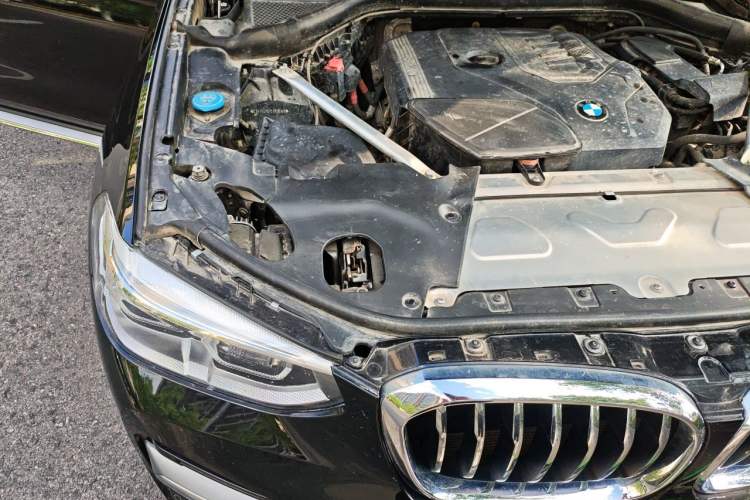 Used BMW X3 2020 xDrive28i Luxury Package Engine Bay Right